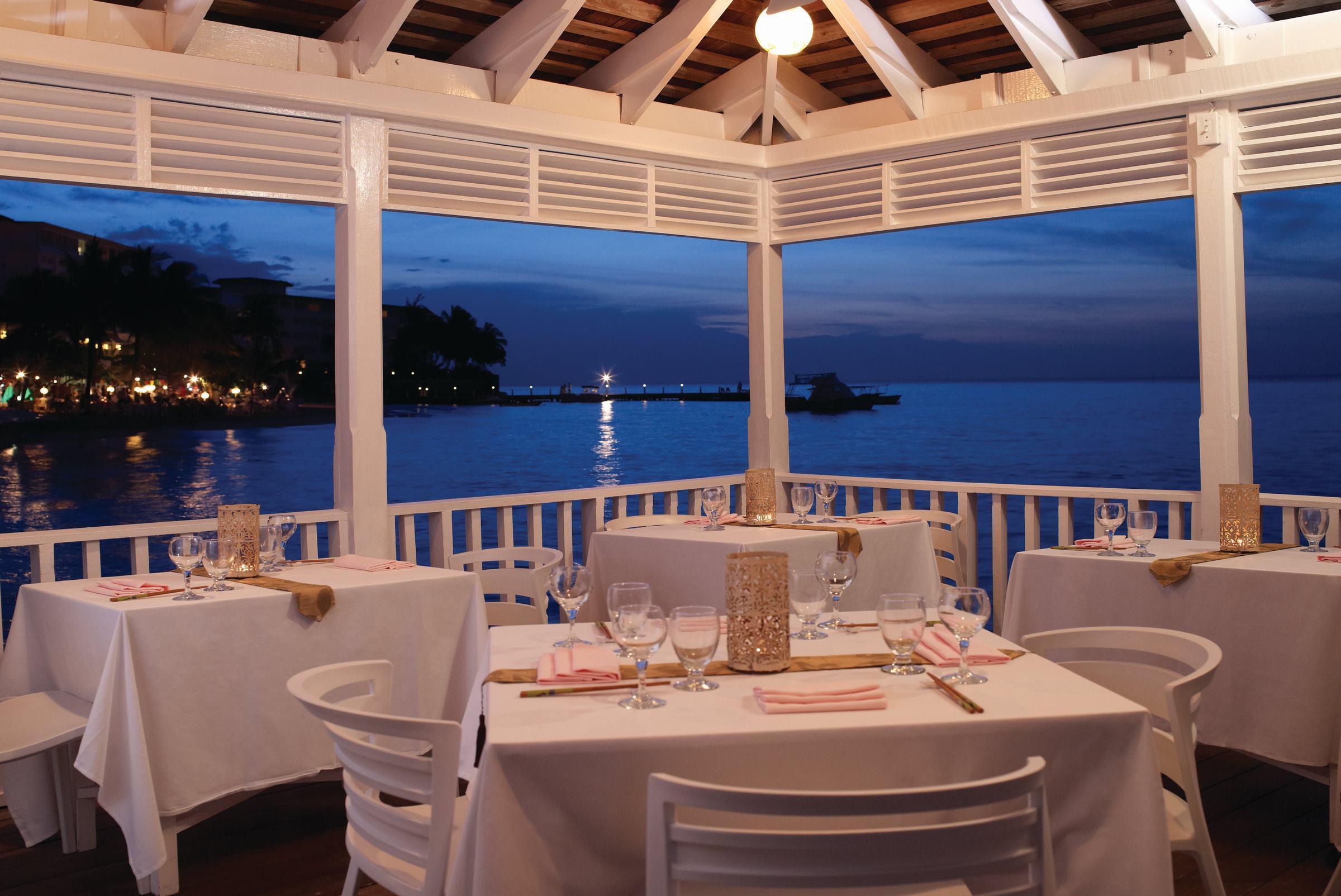 Couples Tower Isle (Adults Only) Hotel Очо Риос Екстериор снимка